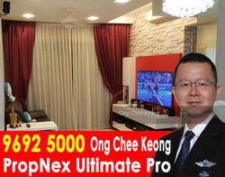 livia photo thumbnail #10